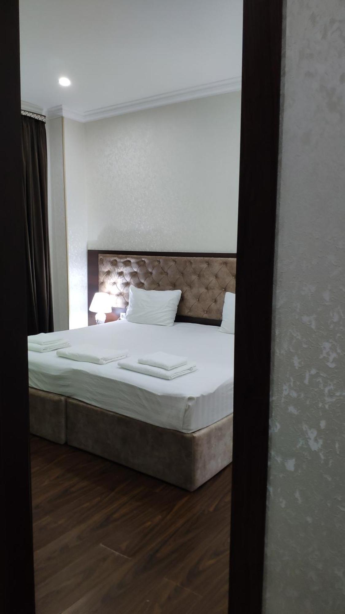 Grand Turon Plaza Hotel Tashkent Esterno foto