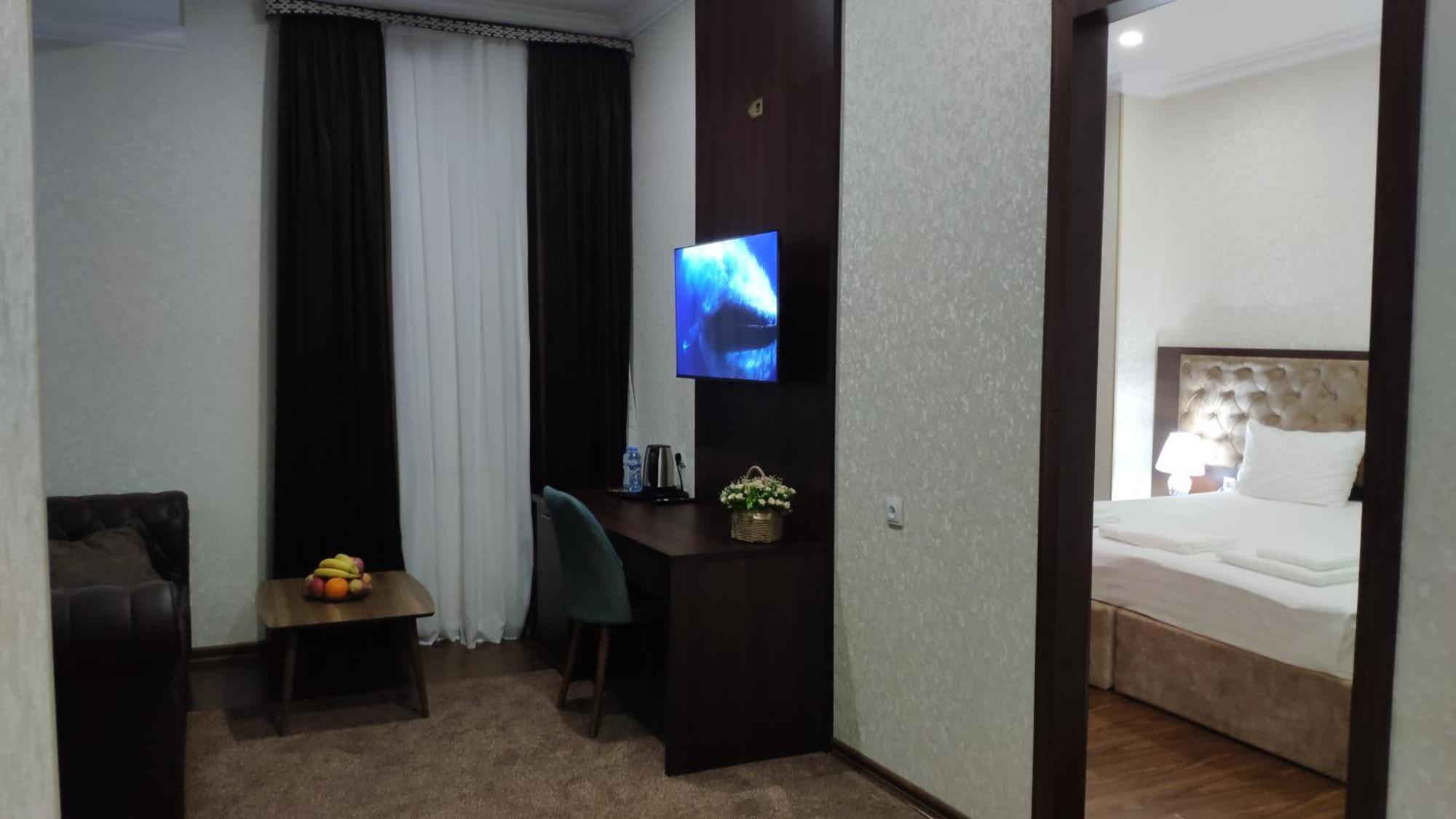 Grand Turon Plaza Hotel Tashkent Esterno foto