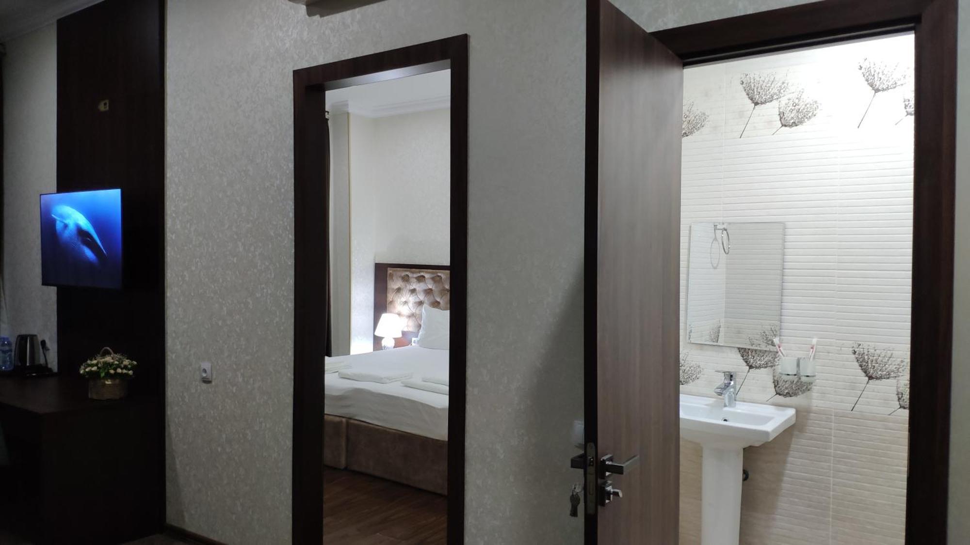 Grand Turon Plaza Hotel Tashkent Esterno foto