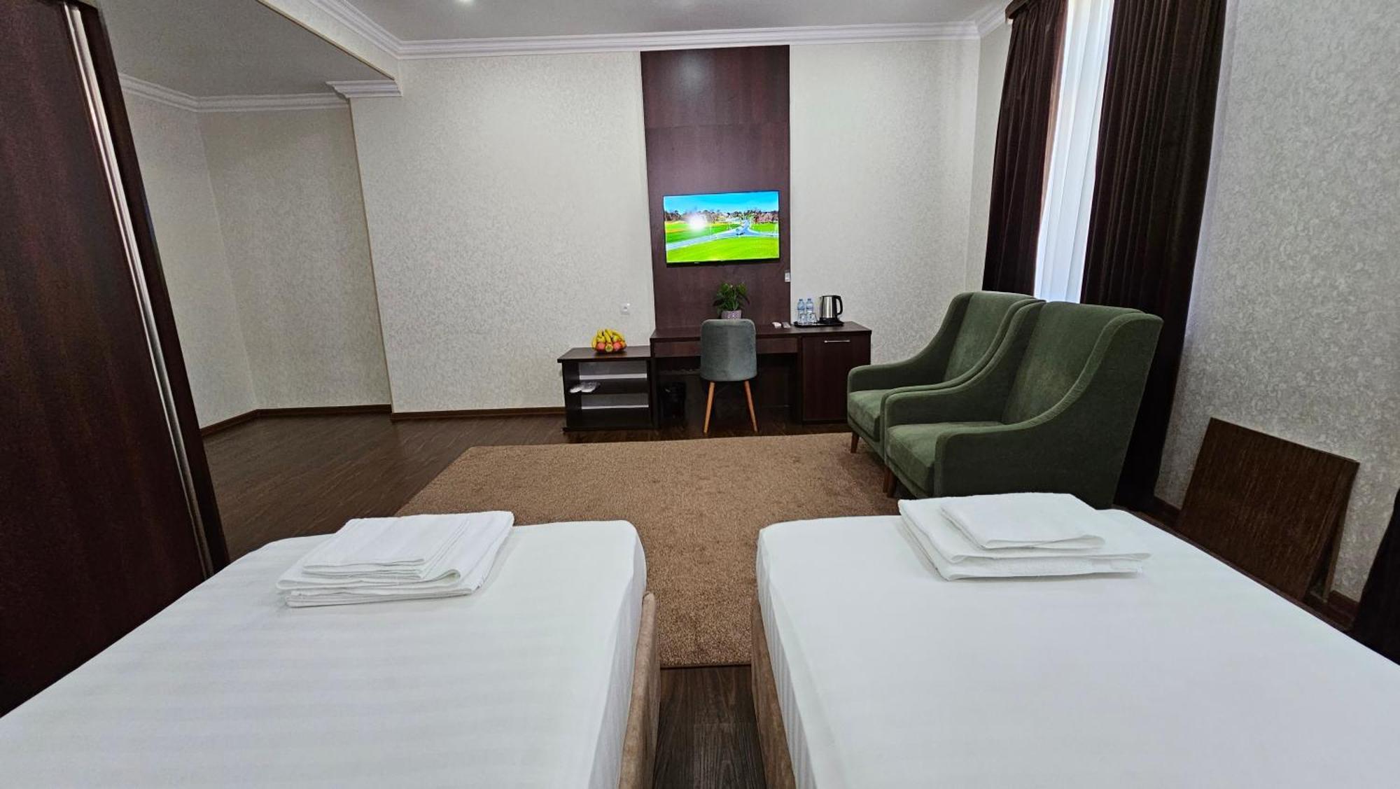 Grand Turon Plaza Hotel Tashkent Esterno foto