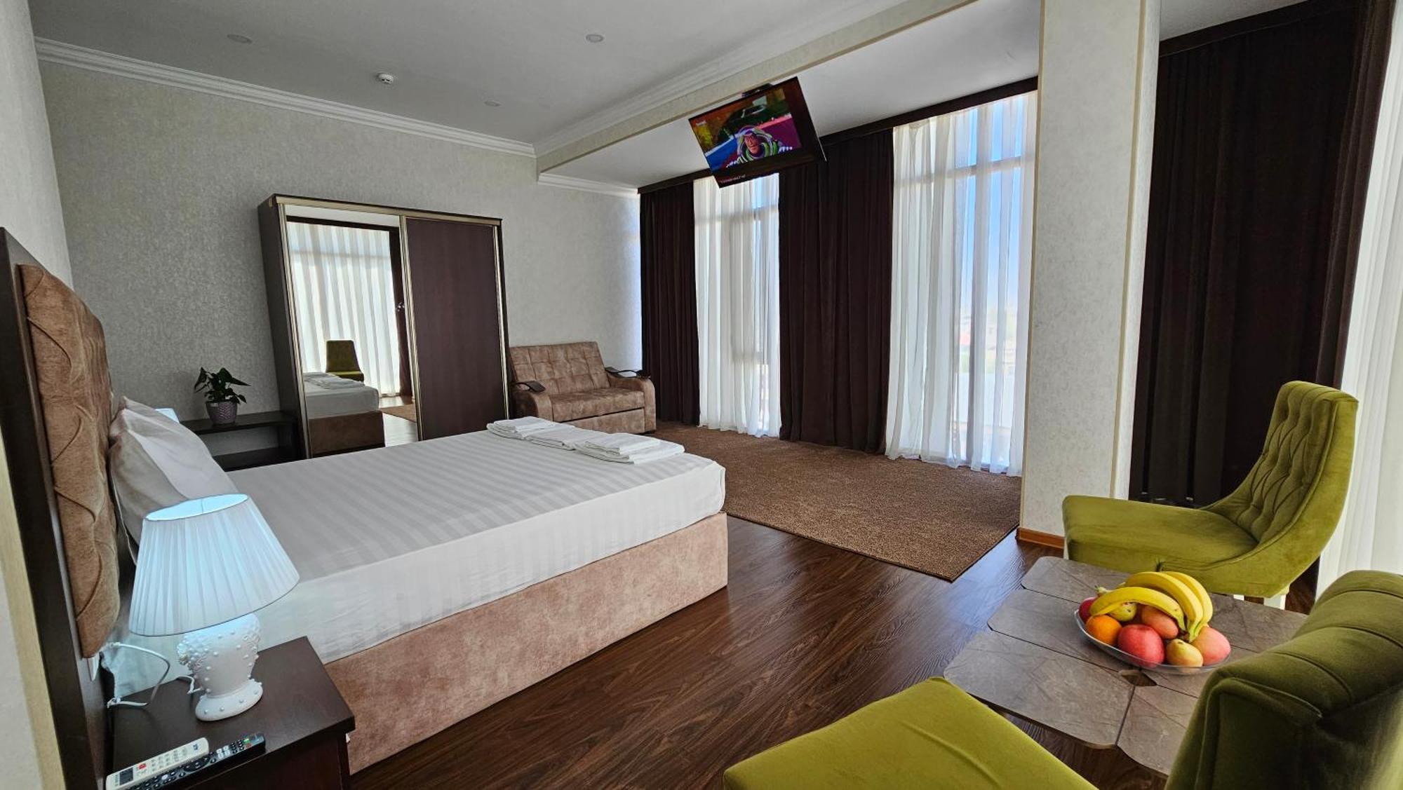Grand Turon Plaza Hotel Tashkent Esterno foto